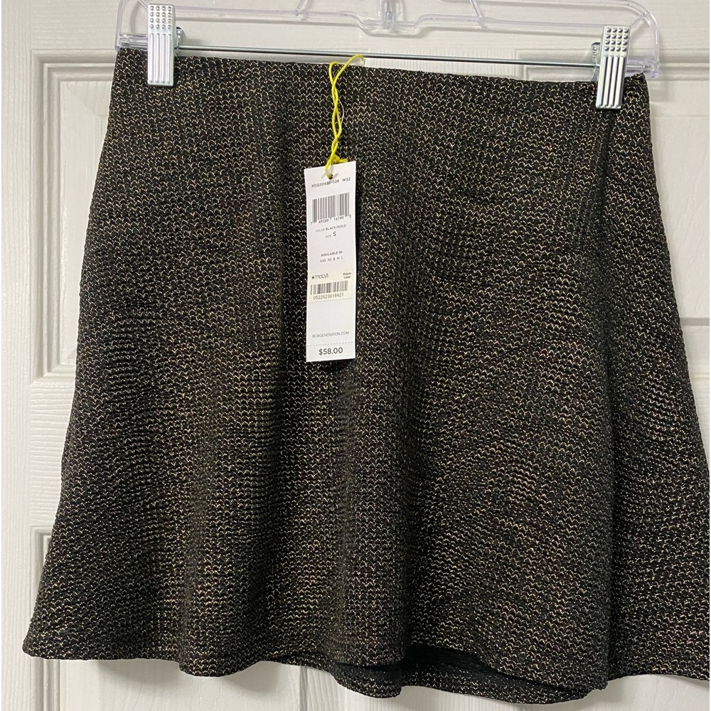 New BCBG Generation small  black & gold metallic flared skirt. Never worn.